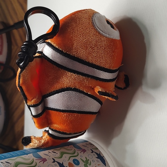 Scentsy Buddy Clip Nemo Keep Swimming - Picture 4 of 6